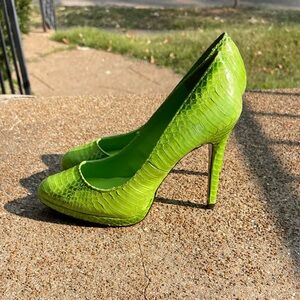 Ladies Green Snake Print Heels